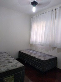 Temporada 03 habitaciones, 01 wc Mob. 05 minutos caminando playa Itaparica !!!