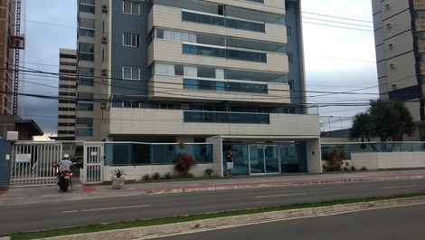 Temporada 03 qtos Edificio Amueblado frente a Praia Itaparica !!!