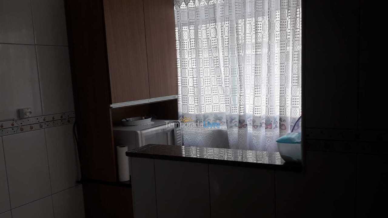 Apartamento para aluguel de temporada em Guarujá (Astúrias)