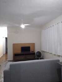 Temporada 03 qtos, 02 wc Mob. 05 minutos praia Itaparica andando!!!