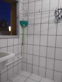 Temporada 03 qtos, 02 wc Mob. 05 minutos praia Itaparica andando!!!