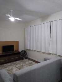 Temporada 03 qtos, 02 wc Mob. 05 minutos praia Itaparica andando!!!