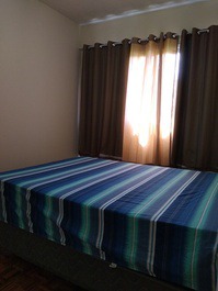 Temporada 03 qtos, 02 wc Mob. 05 minutos praia Itaparica andando!!!