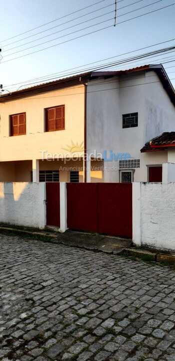 Casa para alquiler de vacaciones em Ubatuba (Centro)