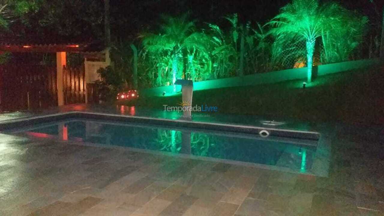 Casa para aluguel de temporada em São Sebastião (Maresias)