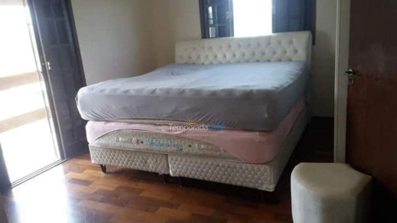 Chácara / sítio para aluguel de temporada em São José dos Campos (Buquirinha)