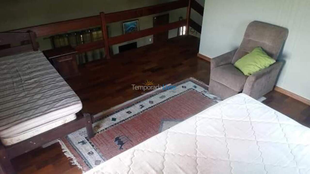 Chácara / sítio para aluguel de temporada em São José dos Campos (Buquirinha)