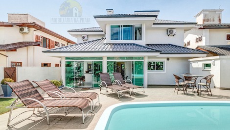 Casa excepcional com 05 suítes/Piscina/TARIFAS VERÃO SOB. CONSULTA!