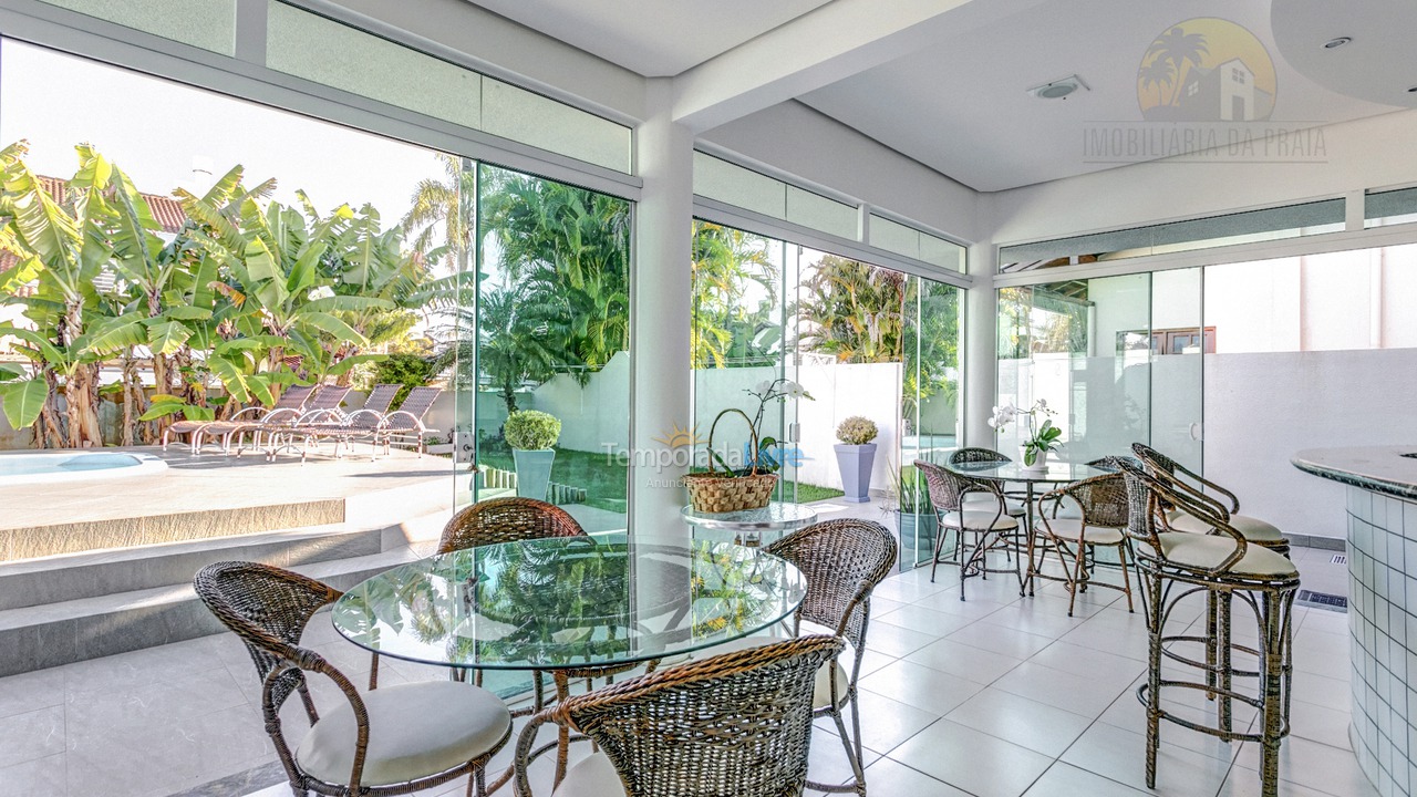 Casa para aluguel de temporada em Florianopolis (Jurerê Internacional)