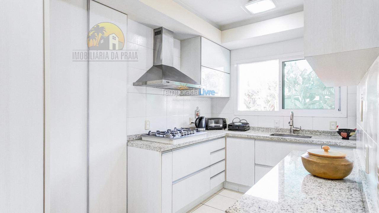 Casa para aluguel de temporada em Florianopolis (Jurerê Internacional)