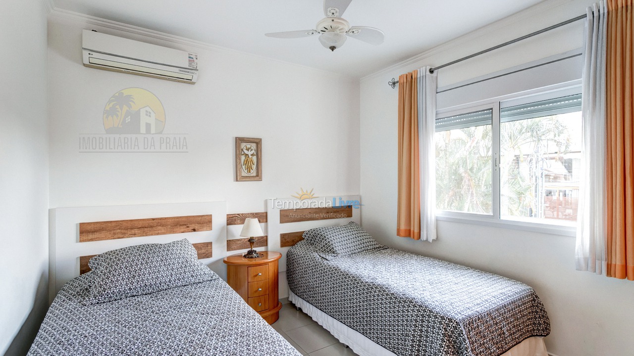 Casa para aluguel de temporada em Florianopolis (Jurerê Internacional)