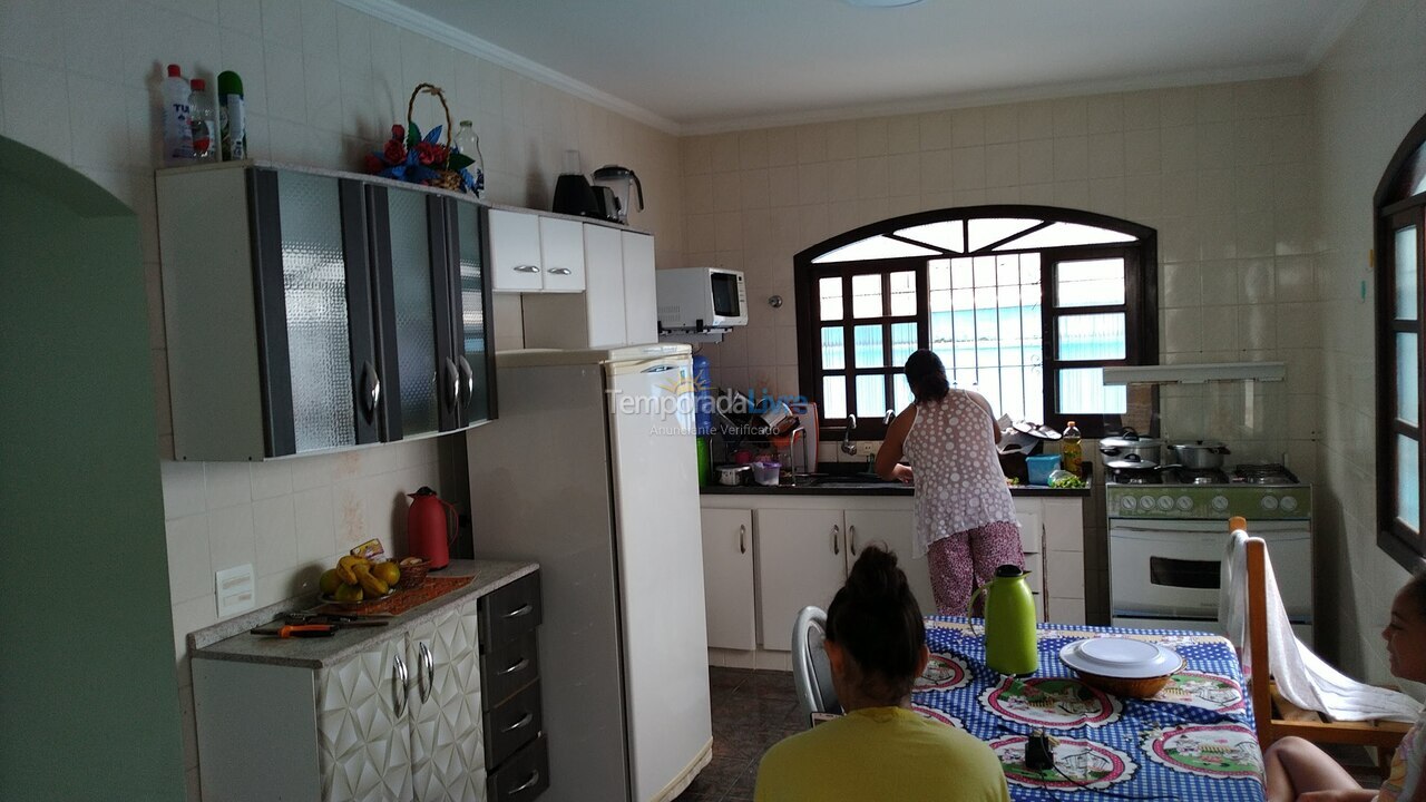 House for vacation rental in Caraguatatuba (Martim de Sá)