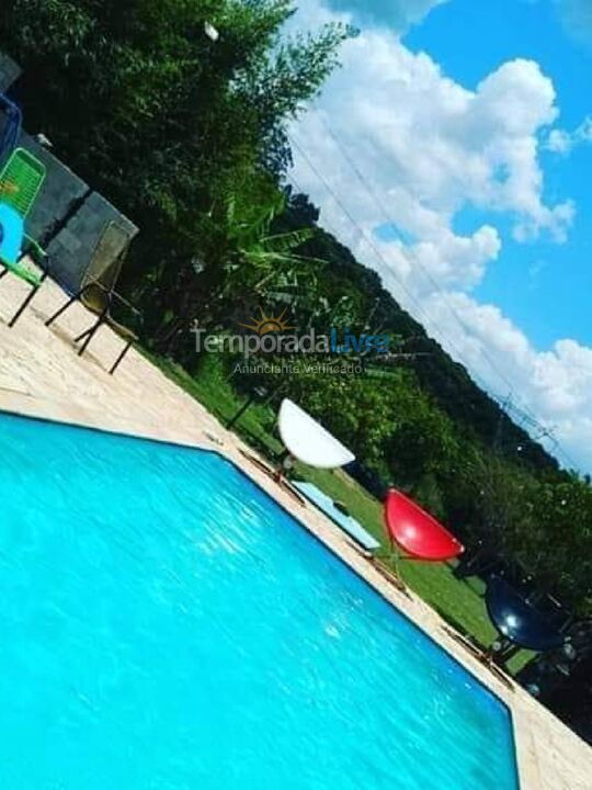 Granja para alquiler de vacaciones em Atibaia (Vitoria Regia)