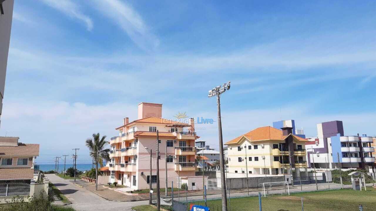 Apartamento para aluguel de temporada em Governador Celso Ramos (Praia de Palmas)