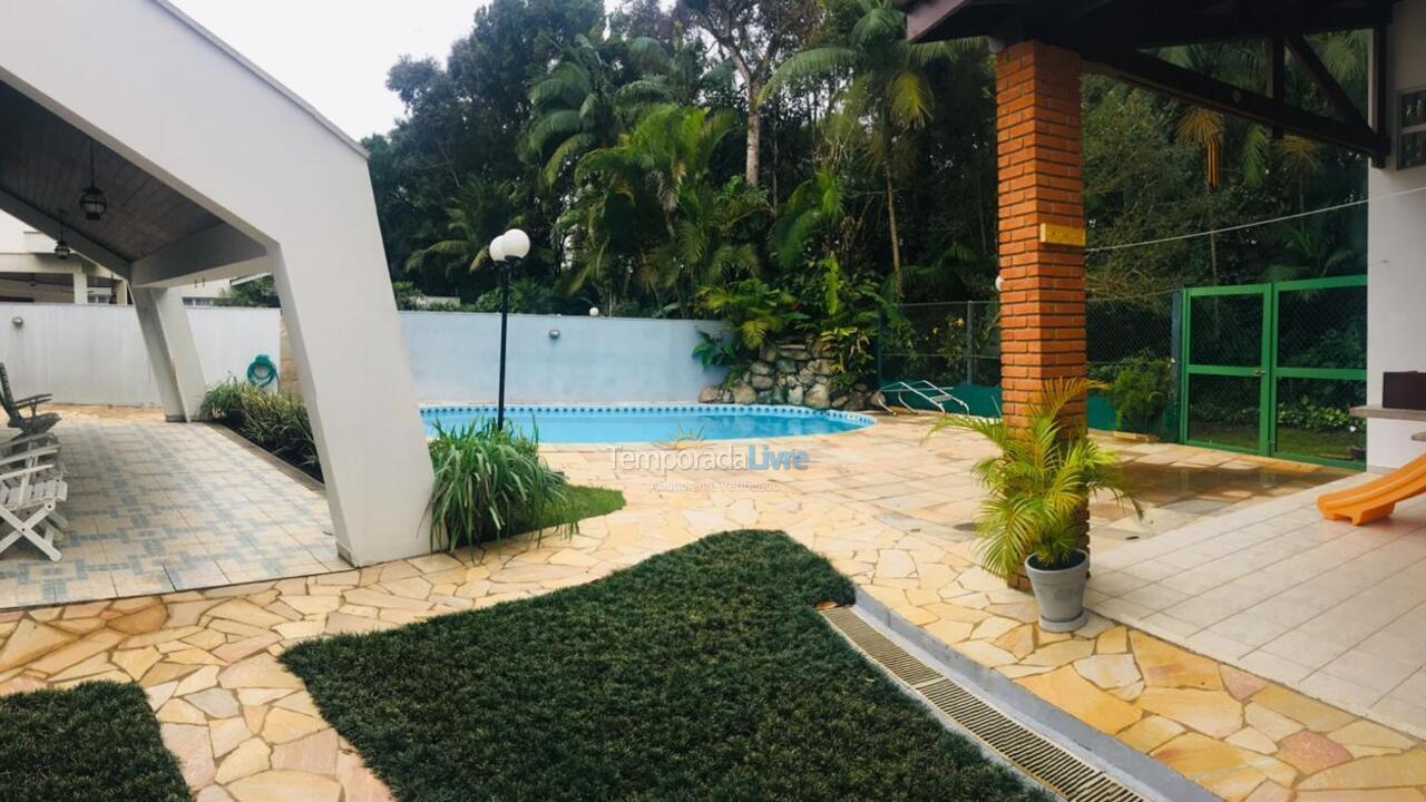 Casa para alquiler de vacaciones em Bertioga (Riviera de São Lourenço)