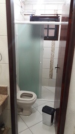 Casa em condomínio fechado frente mar pé na areiaWhatsapp11982003644