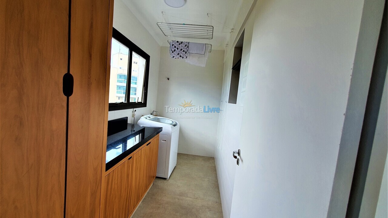 Apartamento para aluguel de temporada em Bertioga (Riviera de São Lourenço)