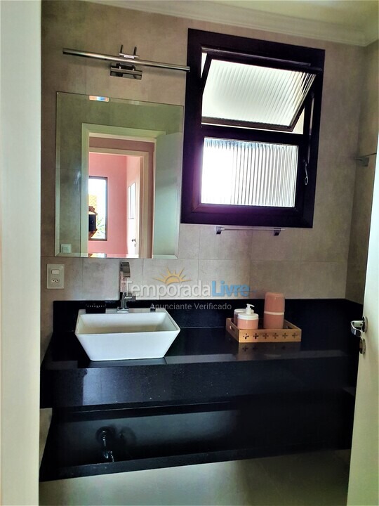 Apartamento para aluguel de temporada em Bertioga (Riviera de São Lourenço)