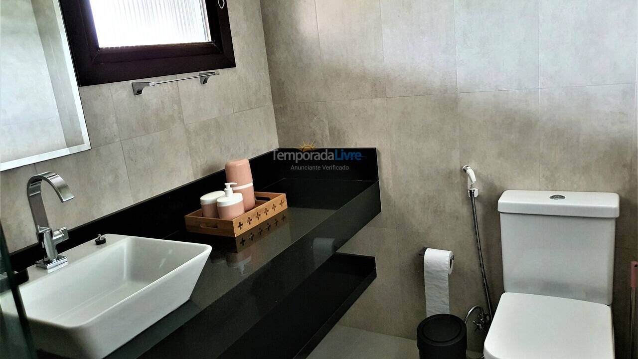 Apartamento para aluguel de temporada em Bertioga (Riviera de São Lourenço)