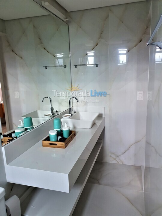 Apartamento para aluguel de temporada em Bertioga (Riviera de São Lourenço)