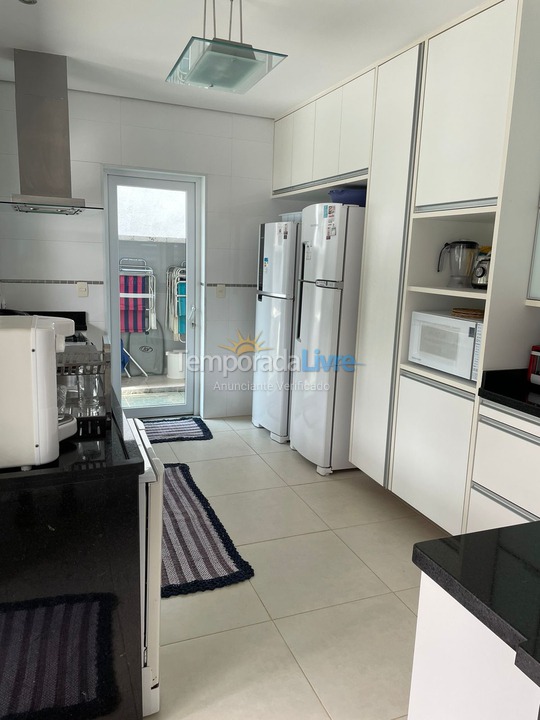 Casa para alquiler de vacaciones em Bertioga (Riviera de São Lourenço)