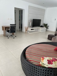 Casa con Piscina, Wifii y Área Gourmet en la Riviera de São Lourenço