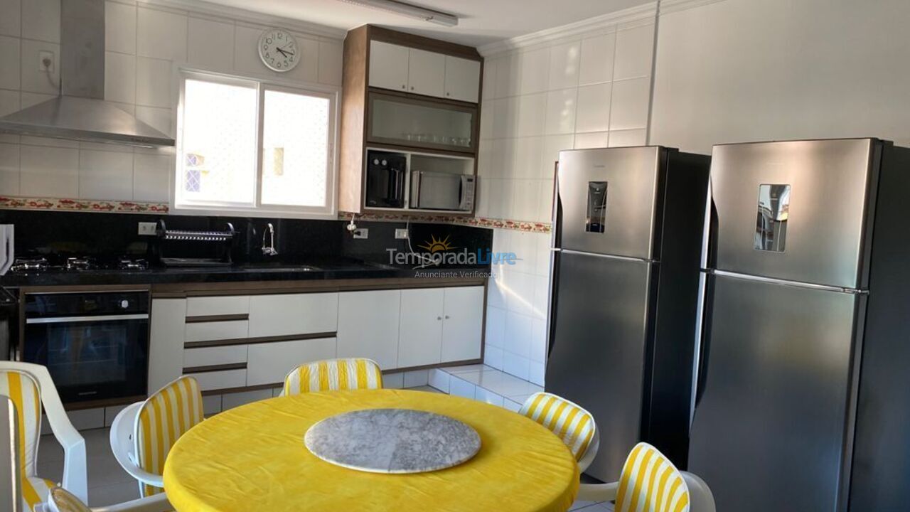 Apartment for vacation rental in Ubatuba (Praia Grande)