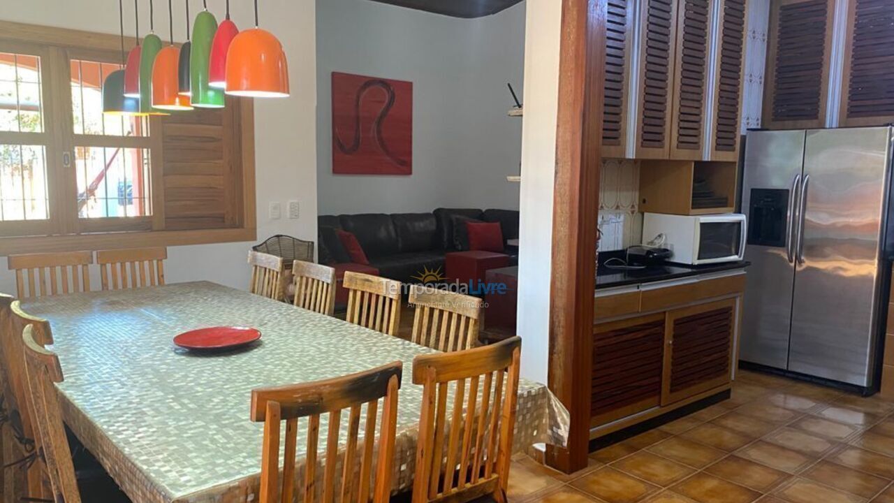 Casa para aluguel de temporada em Ubatuba (Praia das Toninhas)