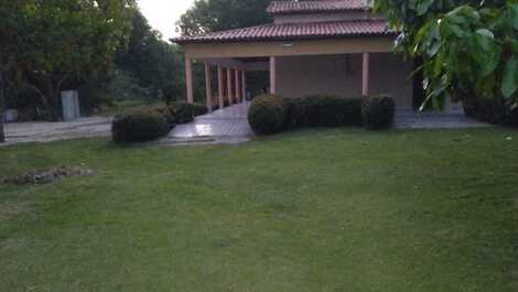 Sítio - afastado do centro, perto de boas vivências.