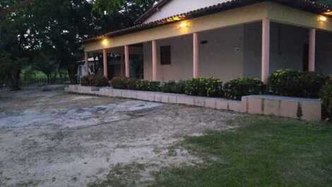 Sítio - afastado do centro, perto de boas vivências.