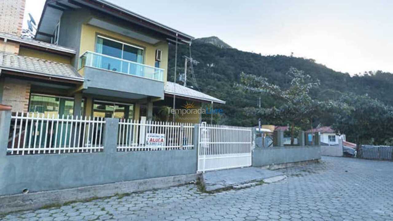 Casa para alquiler de vacaciones em Bombinhas (Praia da Conceição)