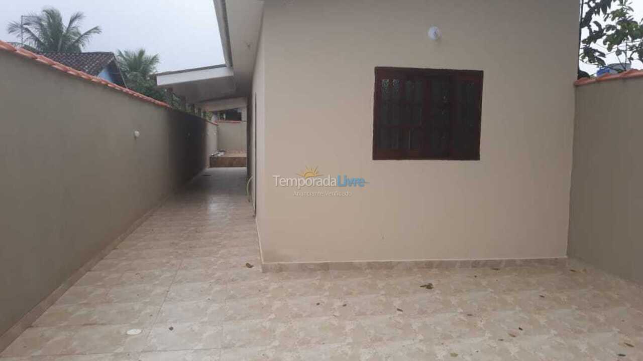 Casa para aluguel de temporada em Bertioga (Boraceia)