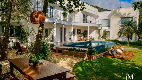 Charmosa Casa no Porto da Lagoa ALUGUEL POR TEMPORADA