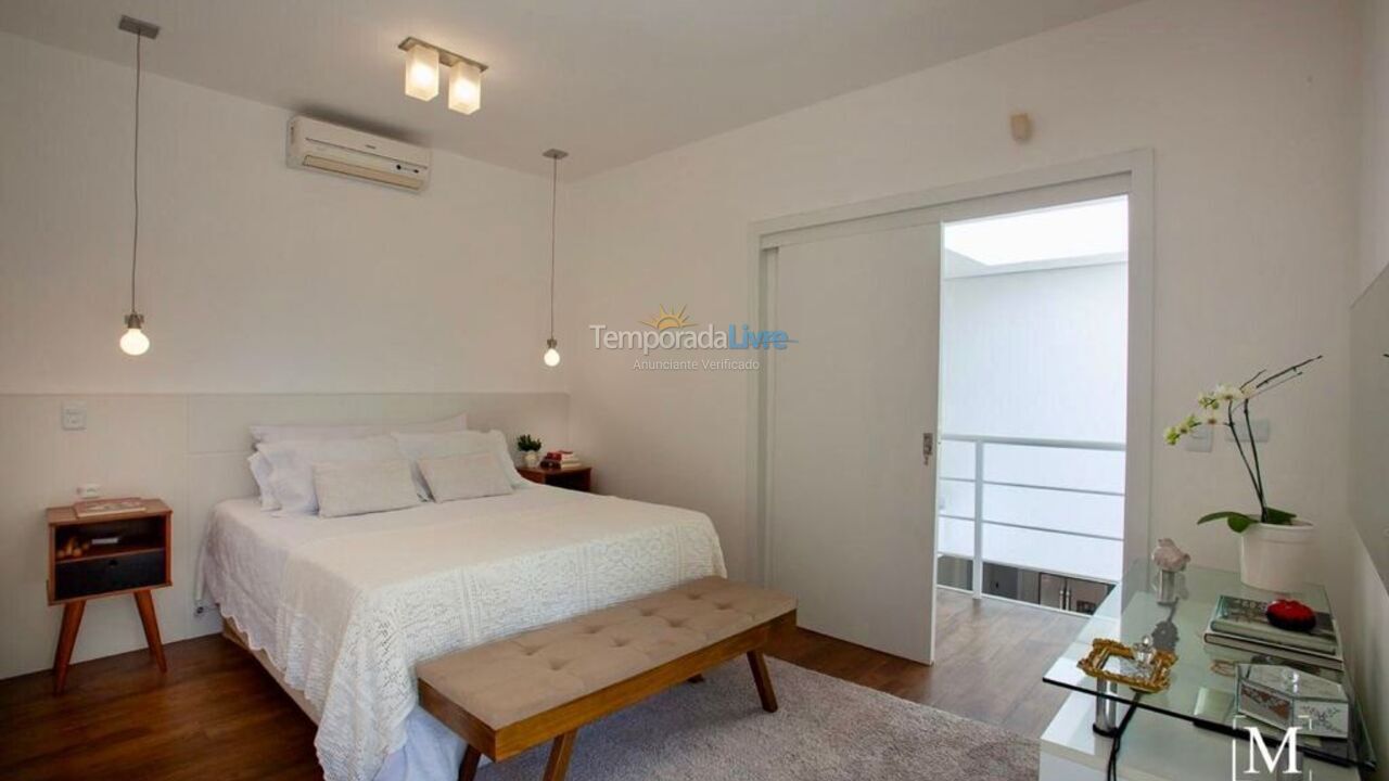 Casa para aluguel de temporada em Florianopolis (Lagoa da Conceição)