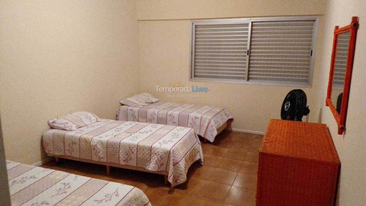 Apartment for vacation rental in Guarujá (Pitangueiras)