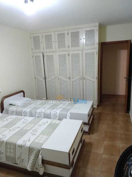 Apartment for vacation rental in Guarujá (Pitangueiras)