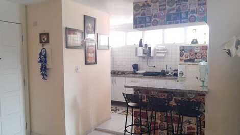 Lindo Apto na Enseada com wi-fi a 300m da Praia