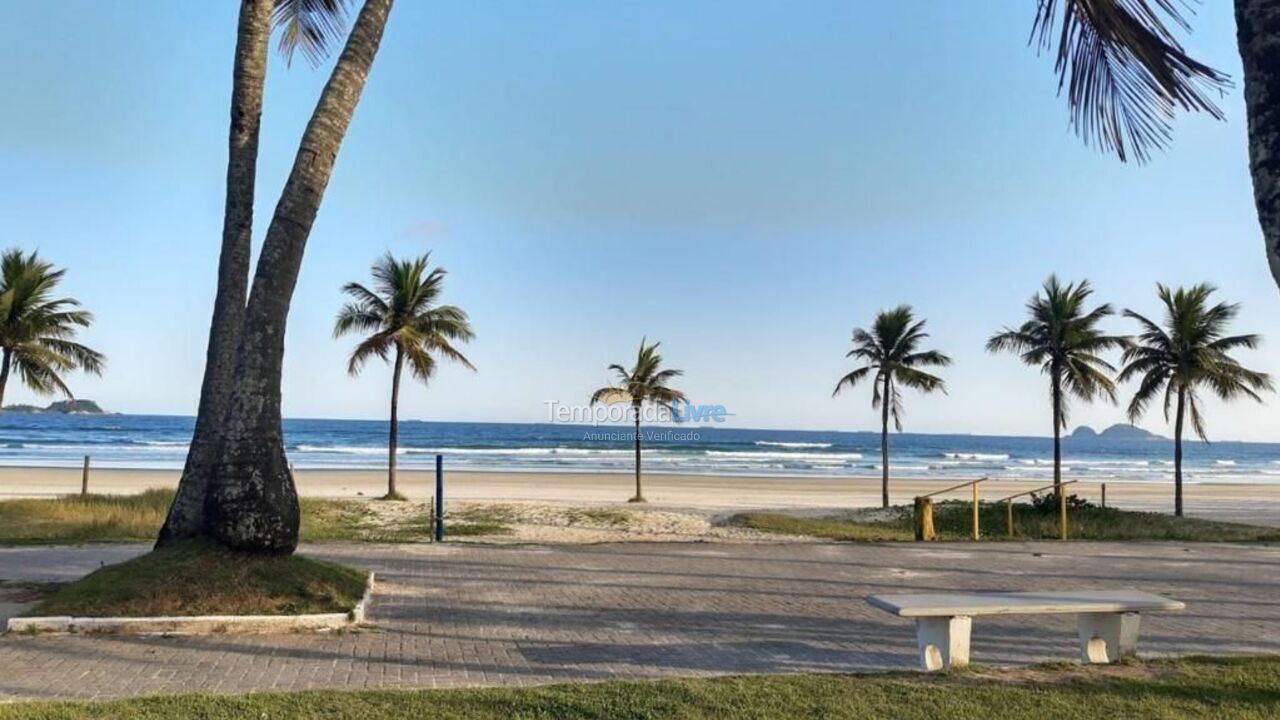 Apartamento para aluguel de temporada em Guarujá (Enseada)