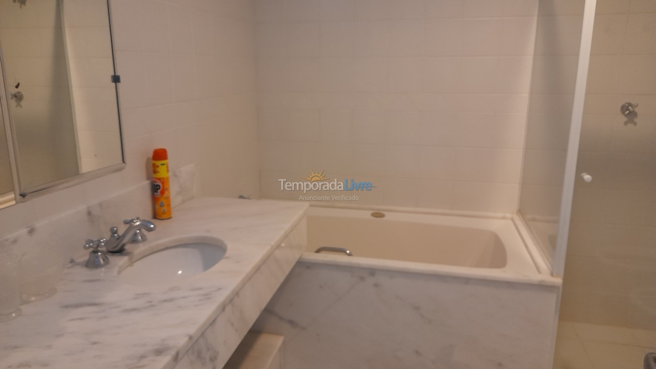 House for vacation rental in Guarujá (Praia do Pernambuco)