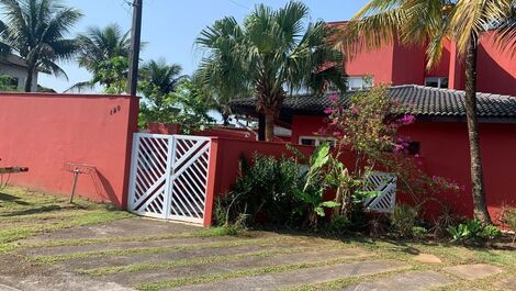 Casa ampla c/ Piscina e vista para montanhas