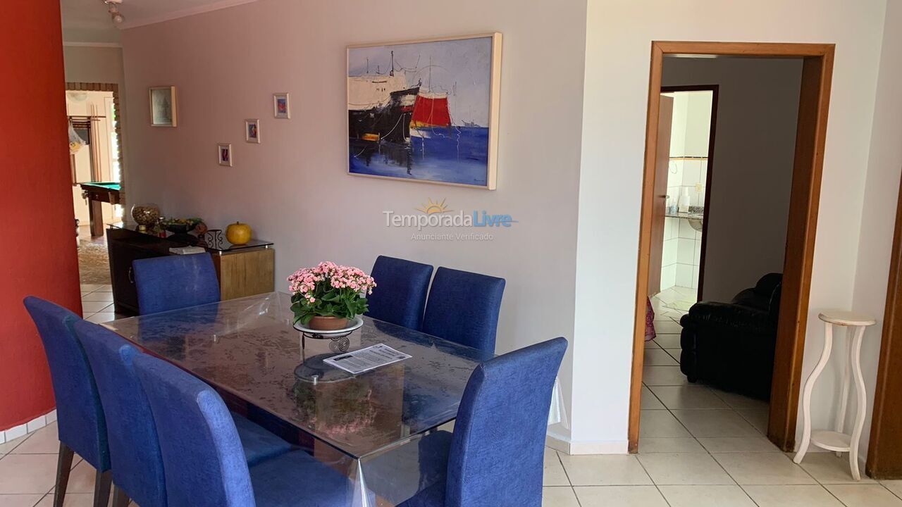 Casa para aluguel de temporada em Bertioga (Condominio Morada da Praia)