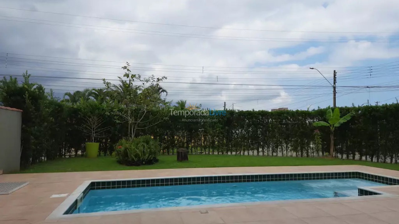 Casa para aluguel de temporada em Bertioga (Condominio Morada da Praia)