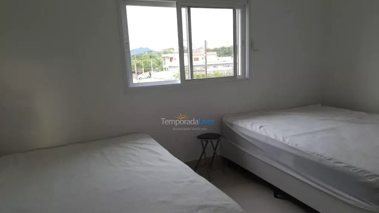 Casa para aluguel de temporada em Bertioga (Condominio Morada da Praia)