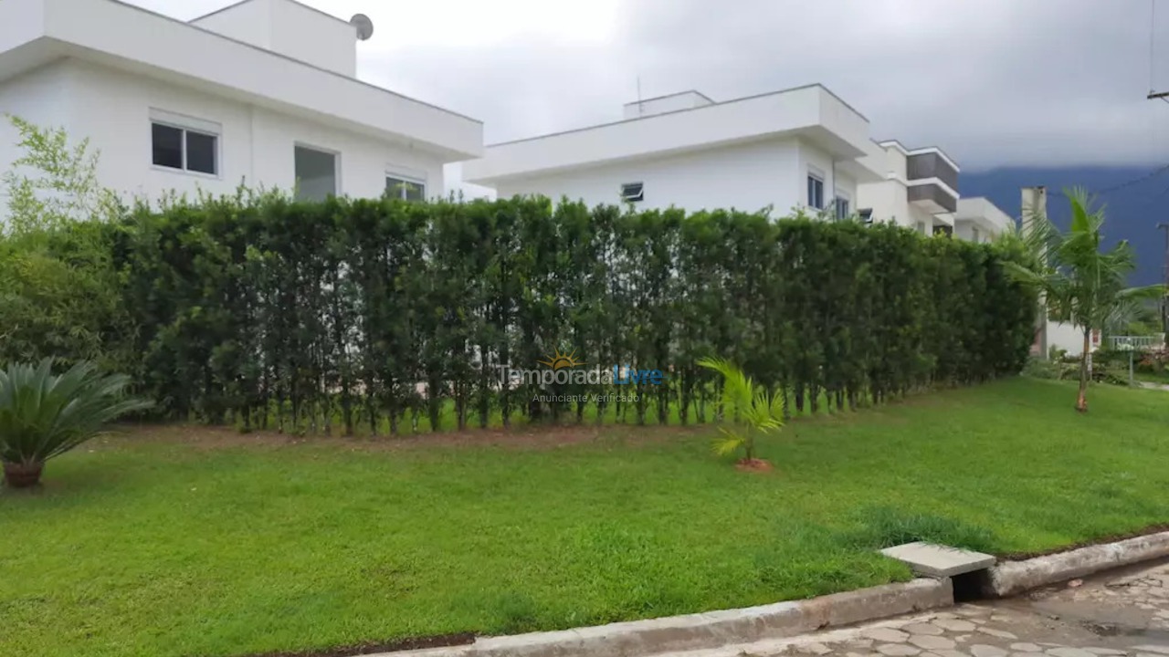 Casa para aluguel de temporada em Bertioga (Condominio Morada da Praia)