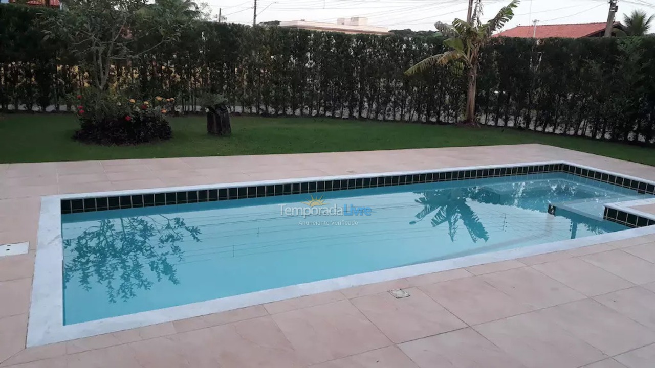 Casa para aluguel de temporada em Bertioga (Condominio Morada da Praia)
