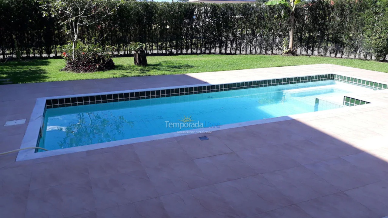 Casa para aluguel de temporada em Bertioga (Condominio Morada da Praia)