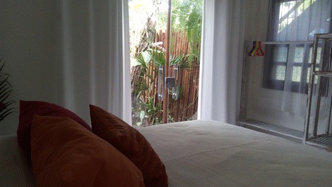 Master suite love, para 3 pessoas , banheiro com jardim integrado