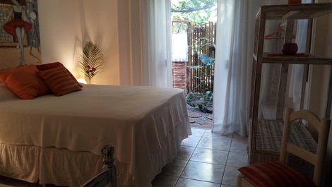 Master suite love , cama queen de molas ensacadas 