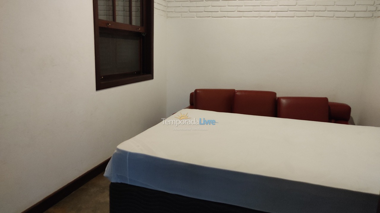 Casa para aluguel de temporada em Ubatuba (Lagoinha)