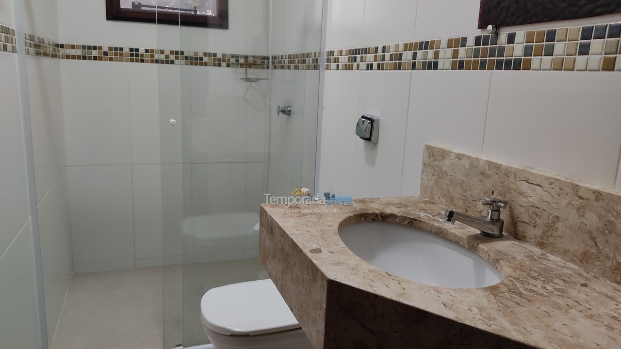 Casa para aluguel de temporada em Ubatuba (Lagoinha)